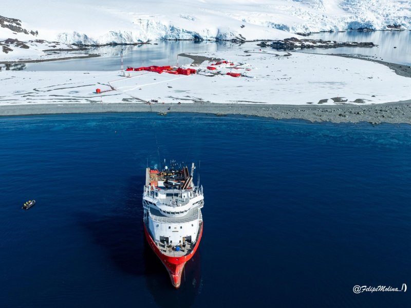 Armada de Chile fortalece su presencia permanente en el Territorio Chileno Antártico