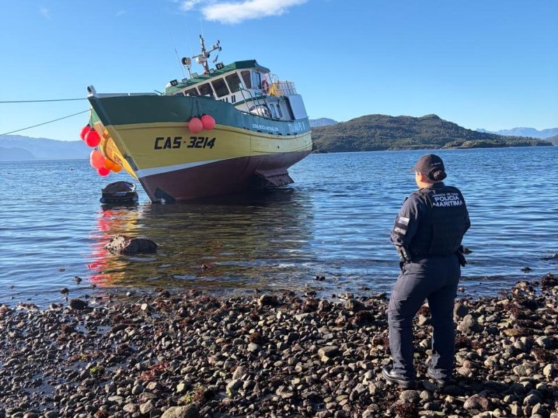 Embarcación colisiona con bajo en las cercanías de isla Teresa